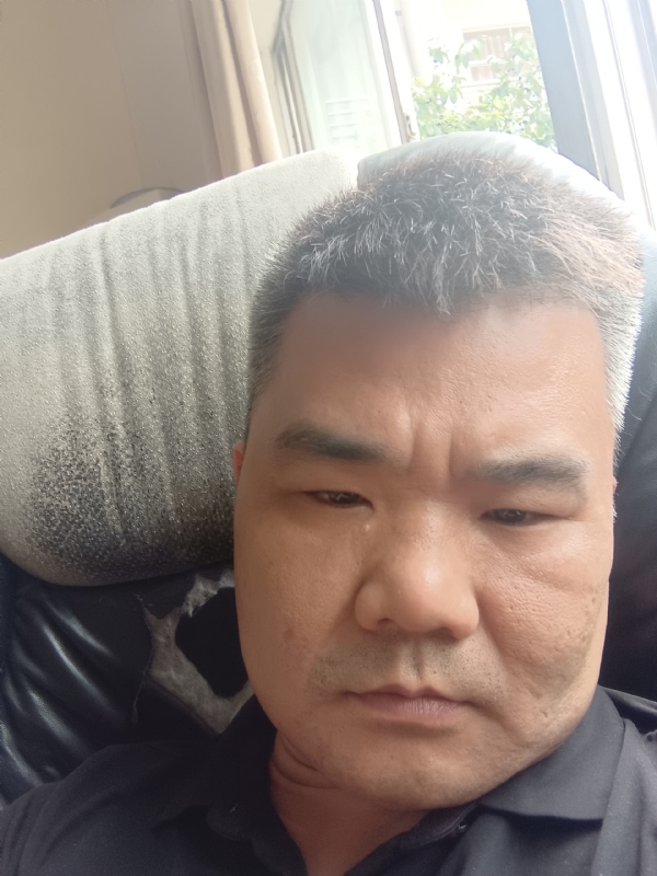 路人的第一张照片--怀化残疾人相亲网